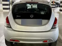 Usata Lancia Ypsilon Gold 69 CV (50 kW) 2016 Grigio Utilitaria