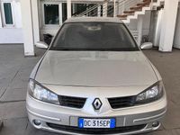 Usata Renault Laguna 130 CV (95 kW) 2022 Grigio Berlina