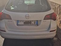 Usata Opel Astra 110 CV (80 kW) 2013 Bianco Station wagon