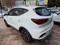 Usata MG ZS Luxury 106 CV (77 kW) 2024 Bianco SUV