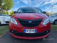 Usata Lancia Ypsilon Gold 69 CV (50 kW) 2019 Rosso Utilitaria