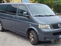 Usata VW Caravelle 131 CV (96 kW) 2008 Furgone