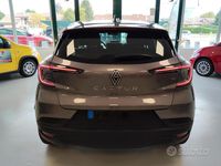 Nuova Renault Captur Evolution 101 CV (74 kW) 2025 Grigio SUV