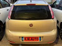 Usata Fiat Punto Lounge 85 CV (62 kW) 2015 Argento Utilitaria