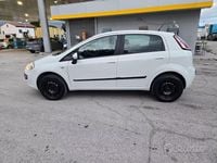 Usata Fiat Grande Punto Active 69 CV (50 kW) 2010 Bianco Utilitaria