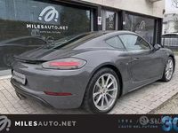 Usata Porsche 718 Cayman 299 CV (219 kW) 2018 Grigio Coupé