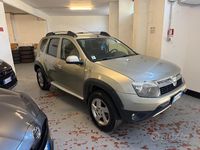 Usata Dacia Duster Lauréate 110 CV (80 kW) 2011 Grigio SUV