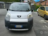 Usata Peugeot Bipper Outdoor 75 CV (55 kW) 2012 Grigio Monovolume