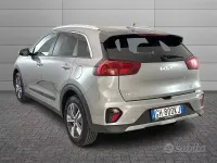 Usata Kia Niro Urban 105 CV (77 kW) 2022 Grigio SUV