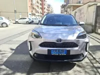 Usata Toyota Yaris Cross Lounge 92 CV (67 kW) 2023 Grigio SUV