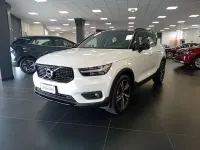 Usata Volvo XC40 R-Design 179 CV (131 kW) 2021 Bianco SUV