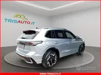 Usata VW Tiguan R-line 150 CV (110 kW) 2025 Argento SUV
