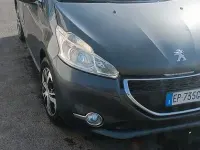 Usata Peugeot 208 82 CV (60 kW) 2013 Utilitaria