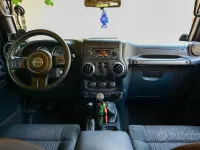 Usata Jeep Wrangler 200 CV (147 kW) 2011 Nero SUV