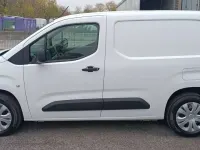 Usata Citroën Berlingo 102 CV (75 kW) 2021 Bianco Monovolume