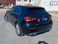 Gebraucht Mercedes A180 116 PS (85 kW) 2019 Limousine