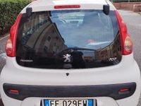Usata Peugeot 107 68 CV (50 kW) 2010 Bianco Utilitaria