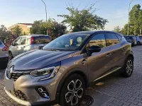 Usata Renault Captur 101 CV (74 kW) 2023 Grigio SUV