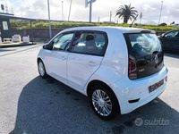 Usata VW up! Move 68 CV (50 kW) 2023 Bianco Utilitaria