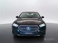 Usata Mercedes E200 Advanced 163 CV (119 kW) 2025 Nero intenso Berlina