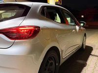 Usata Renault Clio IV Business 86 CV (63 kW) 2019 Argento Berlina