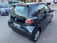 Usata Toyota Aygo 68 CV (50 kW) 2009 Grigio Utilitaria