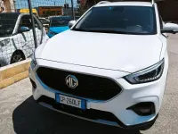 Usata MG ZS Luxury 111 CV (81 kW) 2023 Bianco SUV