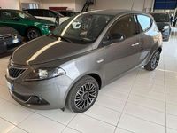 Usata Lancia Ypsilon 69 CV (50 kW) 2024 Grigio pietra Utilitaria
