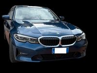 Usata BMW 318 Advantage 150 CV (110 kW) 2020 Blu Berlina