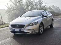 Usado Volvo V40 Momentum 115 CV (84 kW) 2014 Plateado Berlina