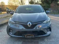 Usata Renault Clio V Zen 101 CV (74 kW) 2020 Grigio Berlina
