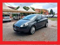 Usata Fiat Grande Punto Emotion 90 CV (66 kW) 2007 Grigio Utilitaria
