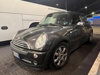 Usata Mini Cooper 116 CV (85 kW) 2004 Grigio Utilitaria