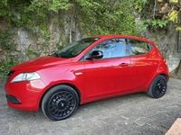 Usata Lancia Ypsilon Silver 69 CV (50 kW) 2015 Utilitaria