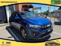 Usata Dacia Sandero Expression 101 CV (74 kW) 2025 Blu iron Berlina