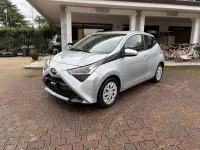 Gebraucht Toyota Aygo Business Edition 72 PS (52 kW) 2020 Grau Kleinwagen