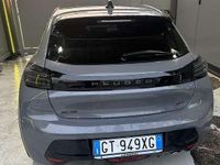 Usata Peugeot 208 GT 101 CV (74 kW) 2024 Grigio Utilitaria