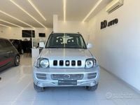 Usata Suzuki Jimny 86 CV (63 kW) 2006 Grigio SUV