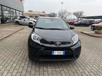 Usata Toyota Aygo X 72 CV (52 kW) 2024 Nero SUV