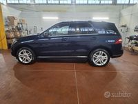 Käytetty Mercedes ML250 Premium 204 HP (150 kW) 2013 Sininen Katumaasturi