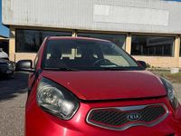 Usata Kia Picanto 68 CV (50 kW) 2012 Rosso Utilitaria