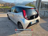 Usata Toyota Aygo X-clusiv 72 CV (52 kW) 2019 Grigio Utilitaria