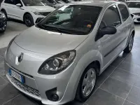 Usata Renault Twingo Dynamique 76 CV (55 kW) 2010 Argento Utilitaria