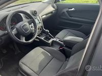 Usata Audi A3 105 CV (77 kW) 2007 Blu Utilitaria