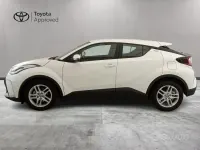 Usata Toyota C-HR Active 122 CV (89 kW) 2022 Bianco SUV