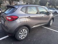 Usata Renault Captur Life 90 CV (66 kW) 2015 Grigio SUV