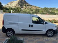 Usata Fiat Doblò 105 CV (77 kW) 2015 Bianco Monovolume