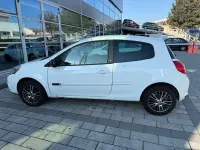 Usata Renault Clio II Dynamique 75 CV (55 kW) 2010 Berlina