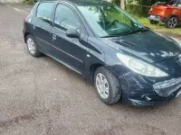 Usata Peugeot 206 68 CV (50 kW) 2010 Nero Berlina