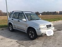 usata Suzuki Grand Vitara 2000 benzina 5 p 4x4